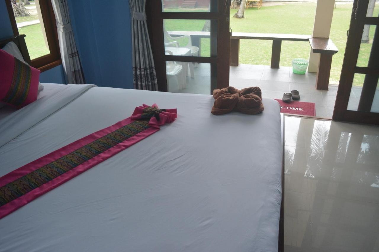 Lanta Family Resort Ko Lanta Exteriör bild